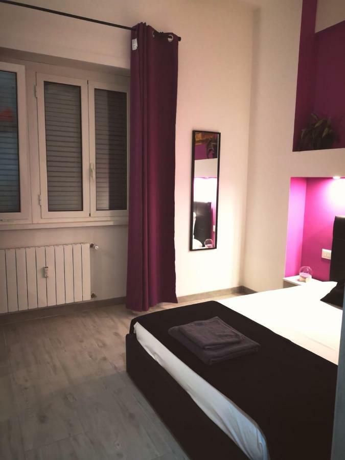 Hotel The Royals Roma Exterior foto