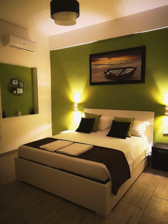 Hotel The Royals Roma Exterior foto